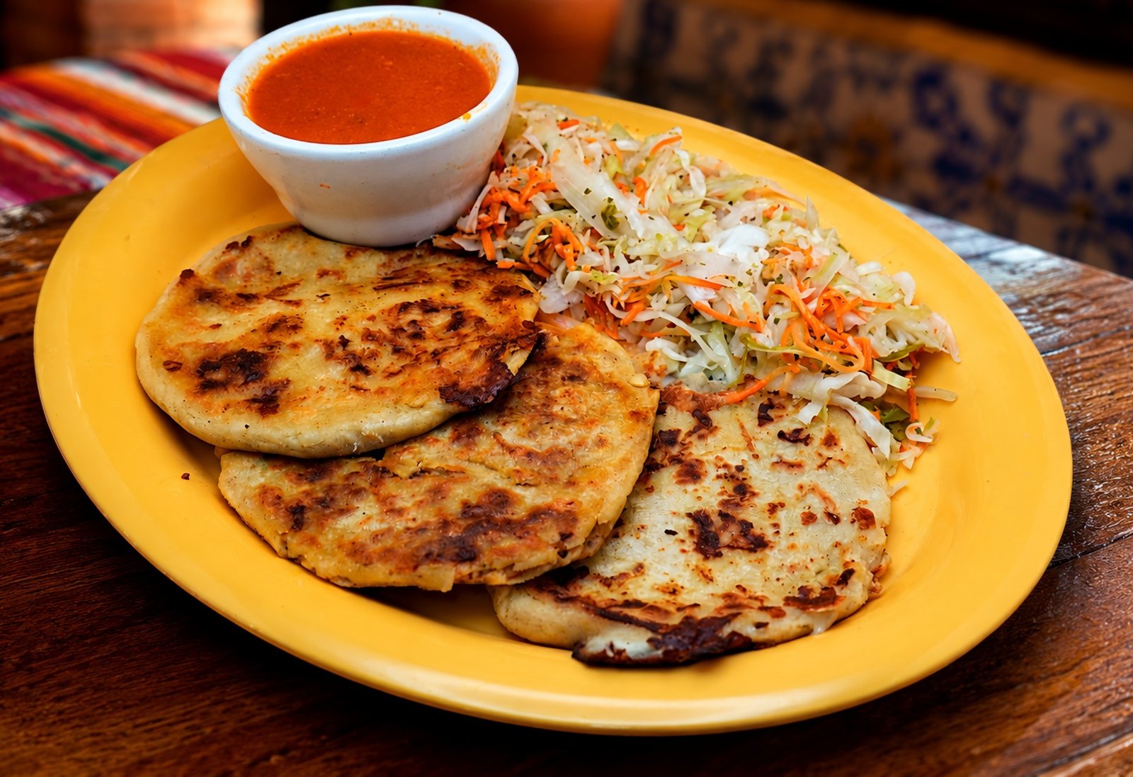 Pupusas con Curtido